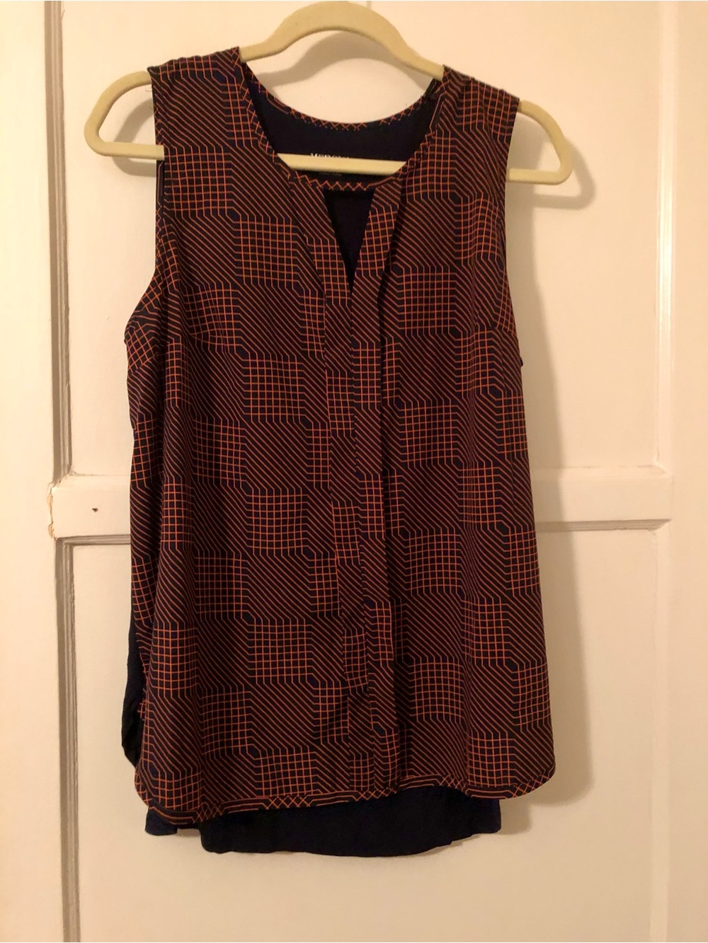 Merona Orange Geometric Sleeveless Shell on Navy